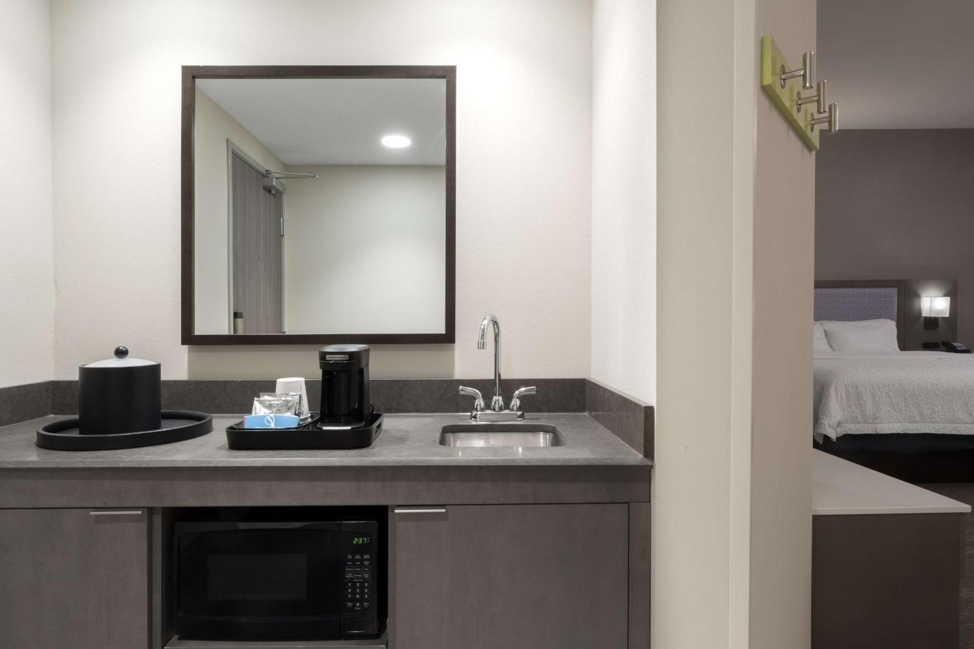 Hampton Inn & Suites St Charles Old Town Area, Mo Saint Charles Екстериор снимка